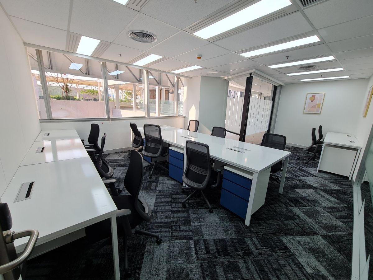 Line: @zimple_asset  Fully furnished office space for rent featuring modern-style decor and fully equipped with essential office furniture for immediate use.