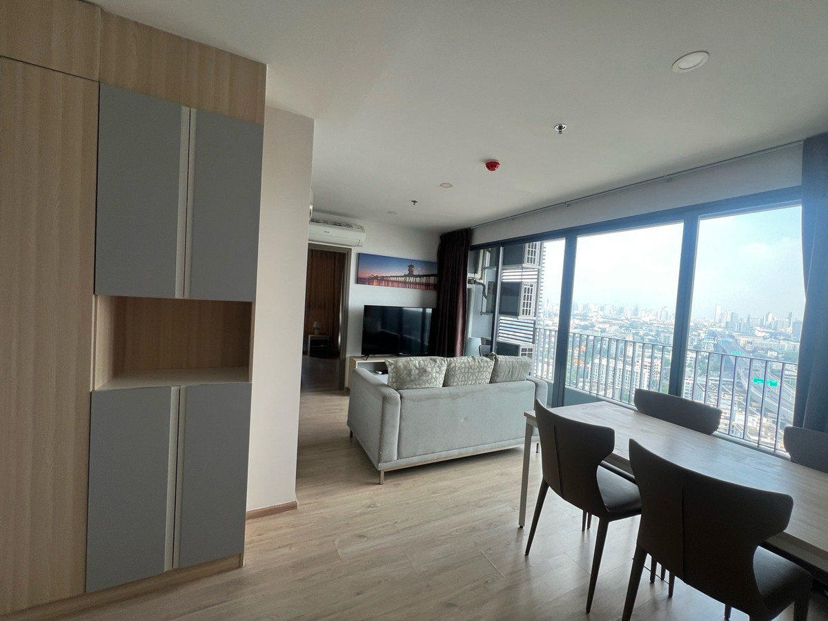 Urgent sale 1 bedroom, 1 bathroom, 33 sqm. Beautiful at the cover.