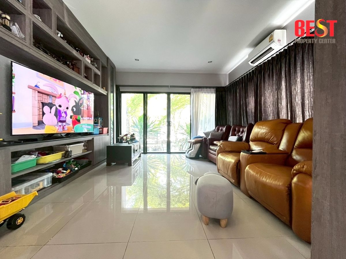 🔥ขายบ้านเดี่ยวหรู แปลงมุม โครงการบุราสิริ รังสิต ปทุมธานี | 90 ตร.วา | 4 ห้องนอน 5 ห้องน้ำ | ราคาพิเศษ! ขายบ้านเดี่ยว โครงการ บุราสิริ รังสิต ปทุมธานี (Burasiri Rangsit) บ้านแปลงมุม ขนาดใหญ่พิเศษ 90 ตร.วา แบบบ้านหรูที่สุดของโครงการ  – รูปที่ 3