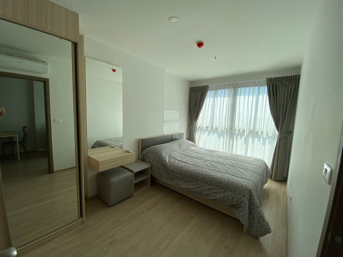 Urgent sale !! IDEO O2 Condo, 1 Bedroom, Floor 11, Size 33 sq.m., Pool View, Open Kitchen, Complete Furniture Ready