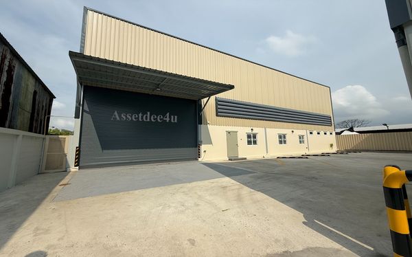 AW500 Warehouse for rent with office 600 sq.m., Soi Ram Inthra area 51 Epoxy Epoxy flooring near BTS Watcharapol