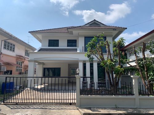 บ้านพึ่งรีโนเวทพร้อมอยู่ ราคาดี 🔥 เพอร์เฟค เพลส รามคำแหง 164 / 3 ห้องนอน (ขาย), Perfect Place Ramkhamhaeng 164 / 3 Bedrooms (FOR SALE) AA404