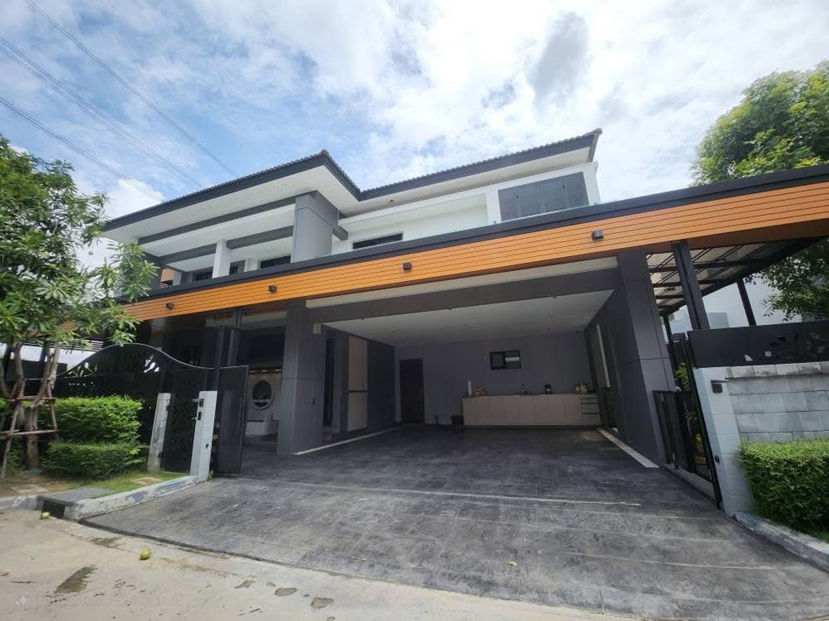 ❖ Detached House with Private Pool ❖ 2 ชั้น | ขนาดที่ดิน 80.00 ตร.ว. พื้นที่ใช้สอย 375.00 ตร.ม. | 5 ห้องนอน 6 ห้องน้ำ 3 ที่จอดรถ | ใกล้ Mega Bangna / IKEA 1 km. ❖ Detached House with Private Pool ❖ 2 ชั้น | ขนาดที่ดิน 80.00 ตร.ว. พื้นที่ใช้สอย 375.00 ตร.ม. | 5 ห้องนอน 6 ห้องน้ำ 3 ที่จอดรถ | ใกล้ Mega Bangna / IKEA 1 km.