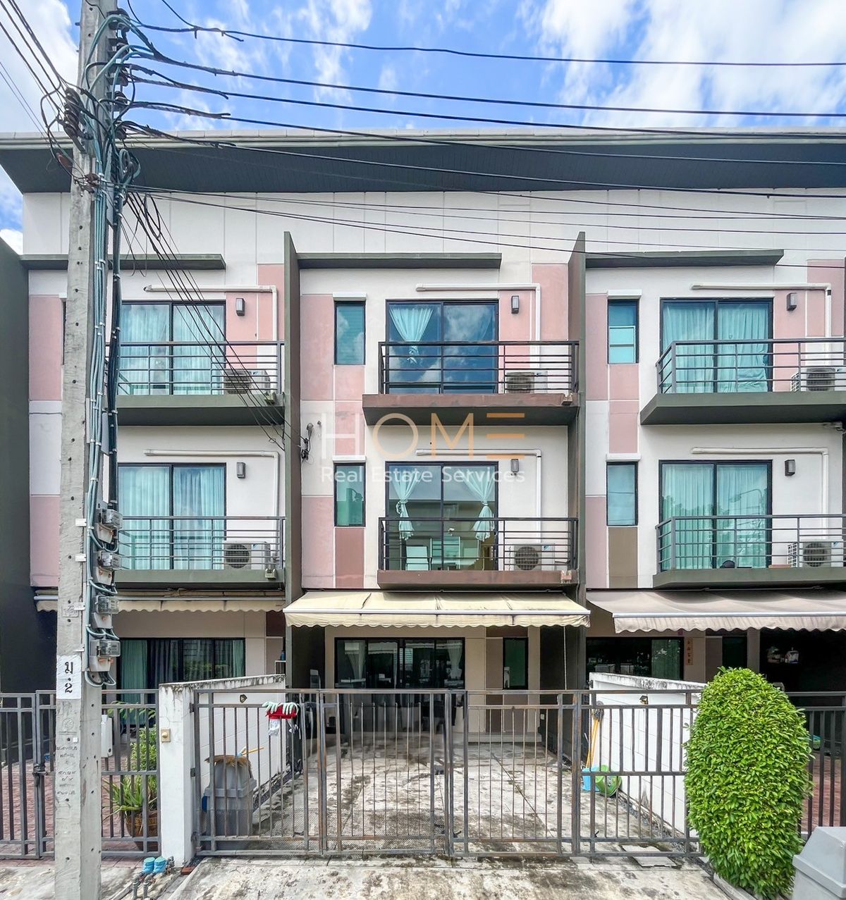 บ้านกลางเมือง นวมินทร์ 42 / 3 ห้องนอน (ขาย), Baan Klang Muang Nawamin 42 / 3 Bedrooms (FOR SALE) TPM099