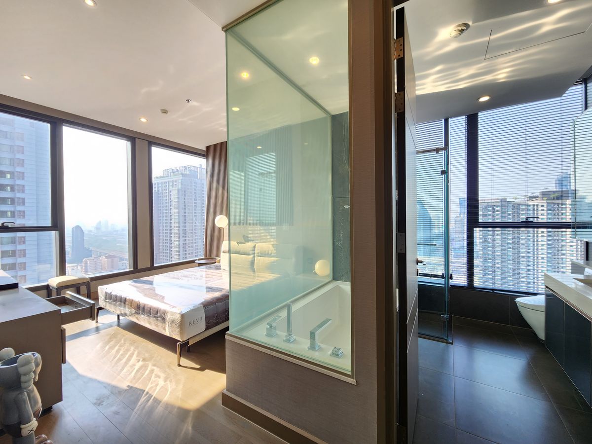 ให้เช่า The Esse at Singha Complex ราคา 80,000 บาท [MKr250603]