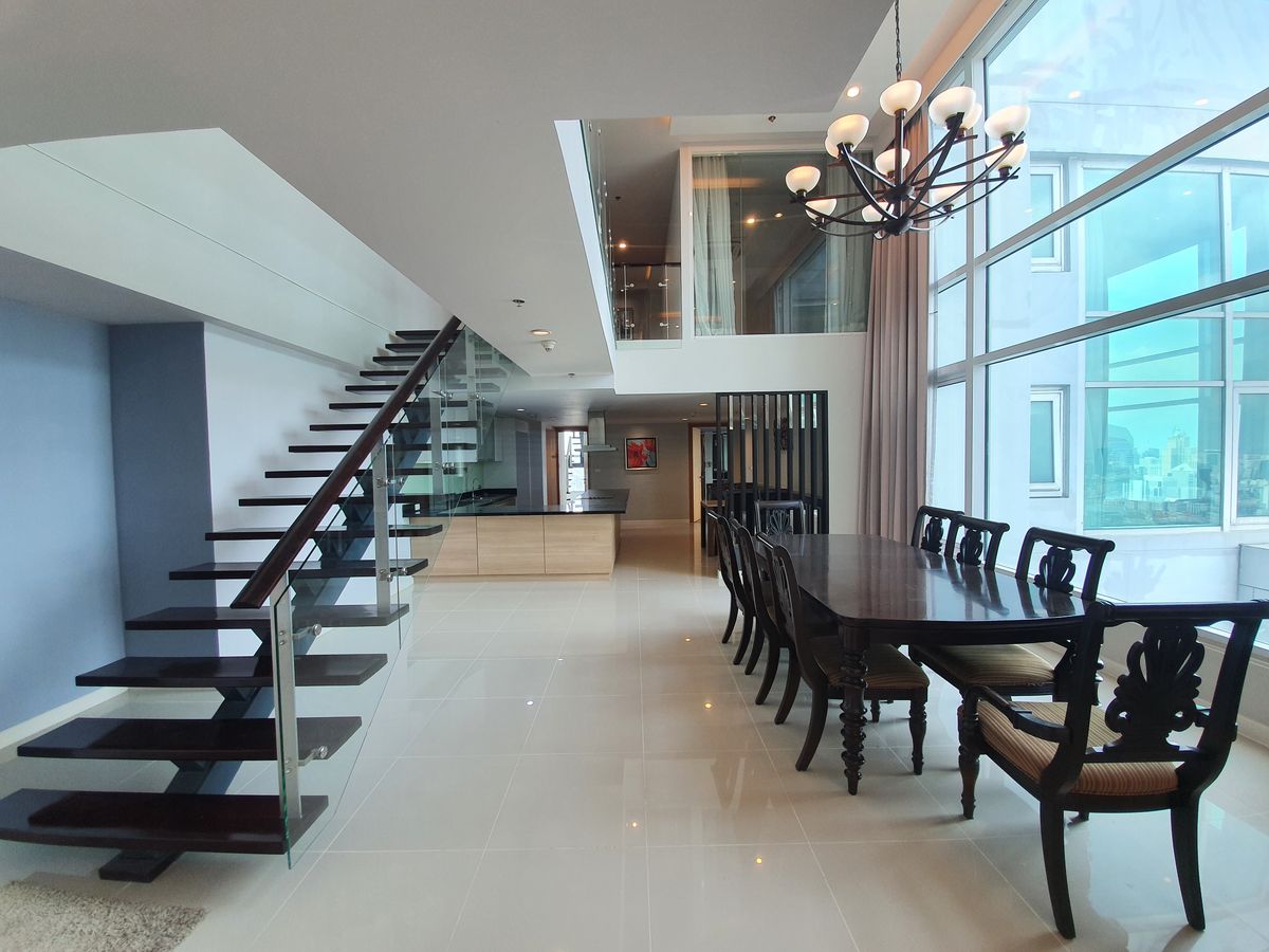 Penthouse For rent Circle Condominium Price 220,000 baht [MKr250611]