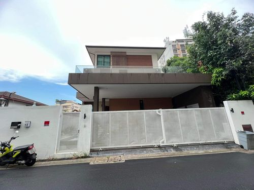  ♢ Detached House with Private Swimming Pool ♢ 3 ชั้น ขนาดที่ดิน 99.00 ตร.ว. 600.00 ตร.ม. | 7 ห้องนอน 8 ห้องน้ำ 3 ที่จอดรถ | ใกล้ BTS สะพานควาย