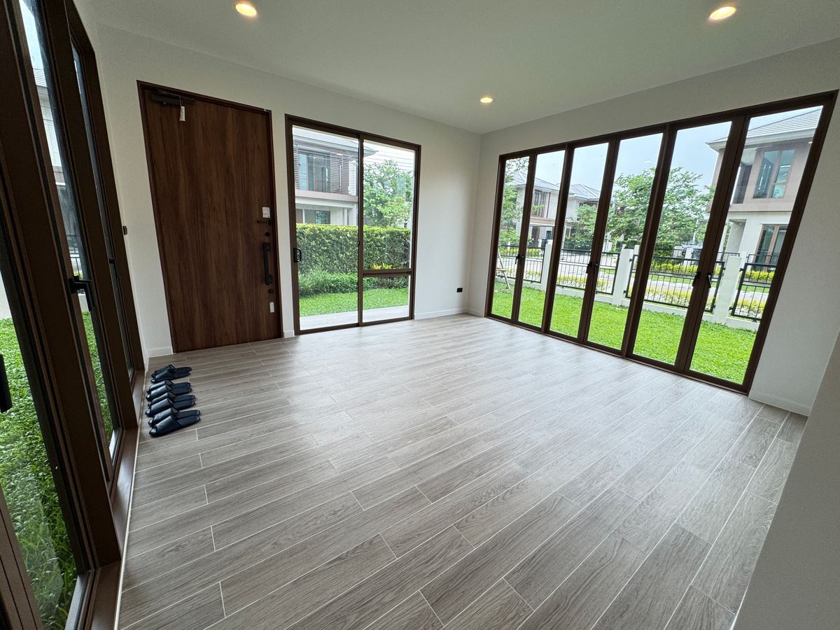 Burasiri Krungthep Kreetha for rent - Beautiful house near Brighton &amp; Wellington
