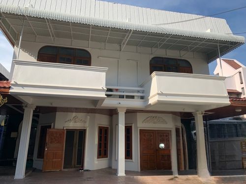 ขายพร้อมผู้เช่าบ้านเดี่ยว2ชั้น หมู่บ้านอรรถกฤต ถนนอารียร์สัมพันธ์ มี7ห้องนอน4ห้องน้ำ2อเนกประสงค์ ทใกล้ BTS ใกล้BTSอารีญ์เพียง 1 กม.ราคาขาย26.5ล้านบาท