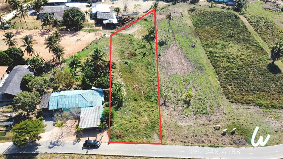 Land for sale in Sam Roi Yot, Prachuap Khiri Khan, 1 rai, only 2 km away from Pranburi Beach, suitable for building a house. – รูปที่ 3
