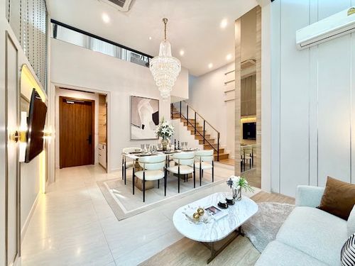🏛️Baan Klang Muang Classe สุขุมวิท 77🌈ทาวน์โฮม 3 ชั้น ขนาด 190 ตร.ม. 24 ตร.ว. |  2 ห้องนอน 3 ห้องน้ำ 2 ที่จอด เริ่ม 13.9 MB ติดต่อนัดชม Tel.0922635410 (เอิร์ธ)