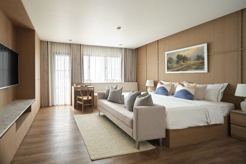 Thonglor Exclusive Living-4-Bedroom Unit at United Tower for Rent