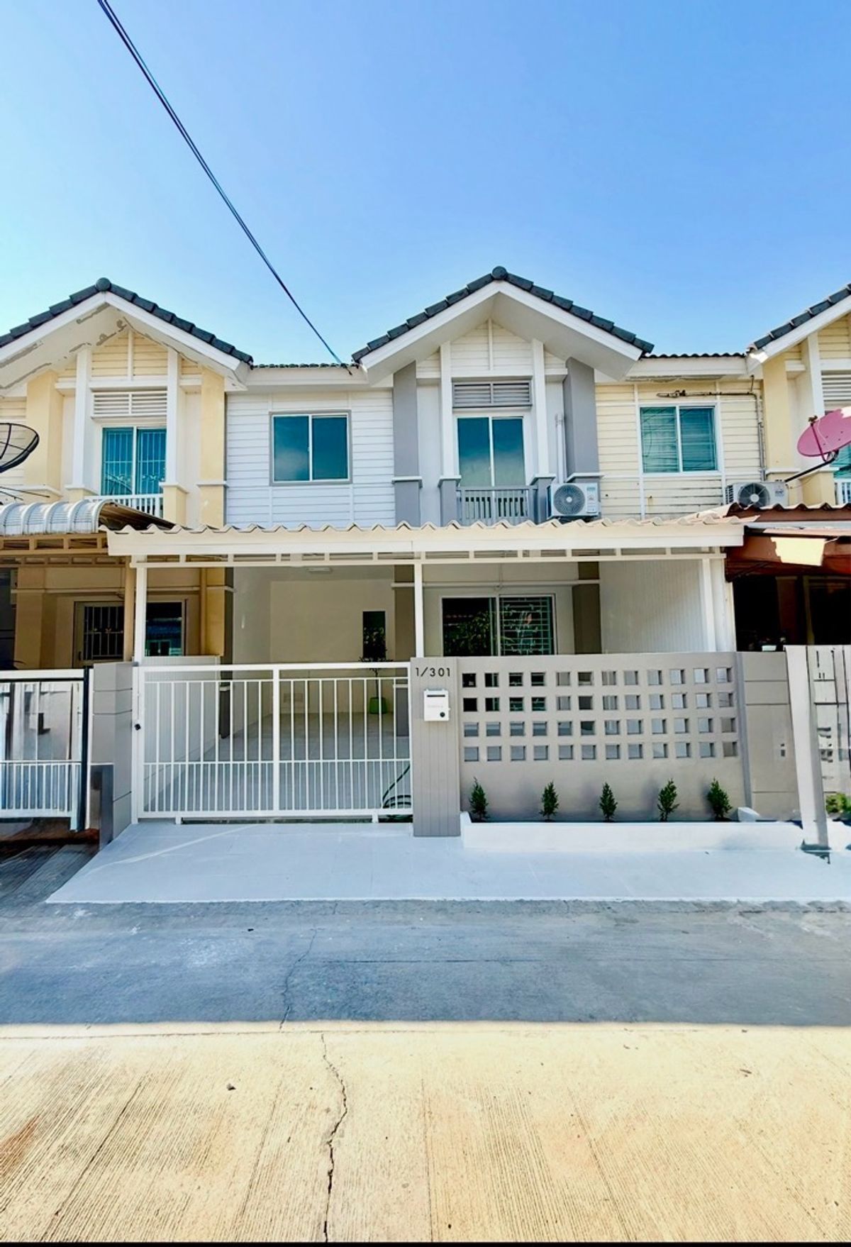 New house for rent Carry the bag ready to move in. Sakae Ngam - Rama 2 - Convenient to travel, full facility New house for rent Carry the bag ready to move in. Sakae Ngam - Rama 2 - Convenient to travel, full facility