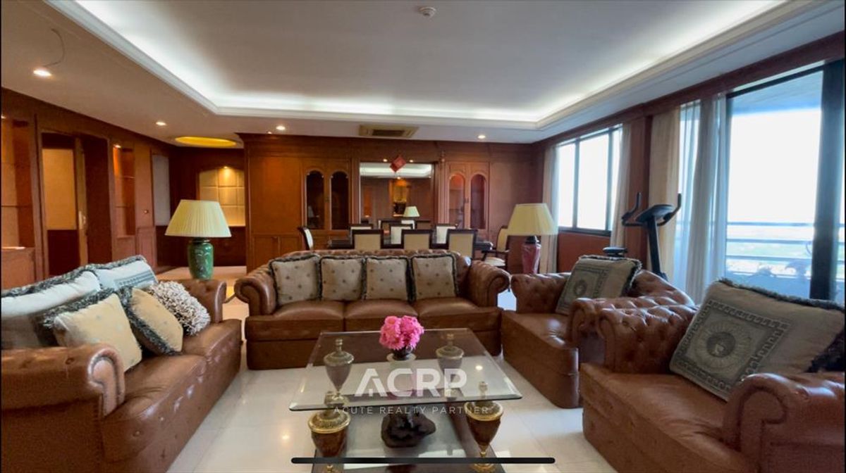 Condo for sale, Royal River Place, Rama 3, high floor, very beautiful river view