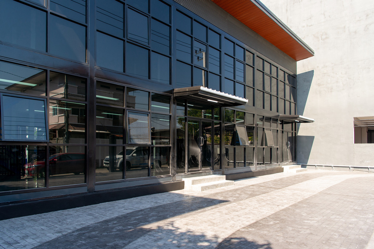 Office + Warehouse for Sale / Rent | Punnawithi 29 Office + Warehouse for Sale / Rent | Punnawithi 29