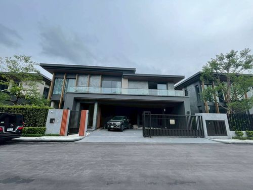  ❖ RESIDENCE II ❖ คฤหาสน์ 2 ชั้น 5 ห้องนอน 6 ห้องน้ำ | ขนาด 125.00 ตร.ว. 610.00 ตร.ม. | ใกล้ ธัญญาพาร์ค 10 นาที, HomePro พระราม 9 12 นาที, โรงเรียนนานาชาติเอกมัย 15 นาที