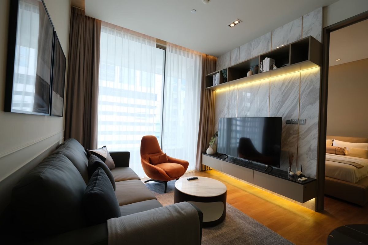 Luxury Living 🏙️ Saladaeng One | 1br 50 SQ.M. | Fully Furnished | Prime Location | 49K/Month Luxury Living 🏙️ Saladaeng One | 1br 50 SQ.M. | Fully Furnished | Prime Location | 49K/Month