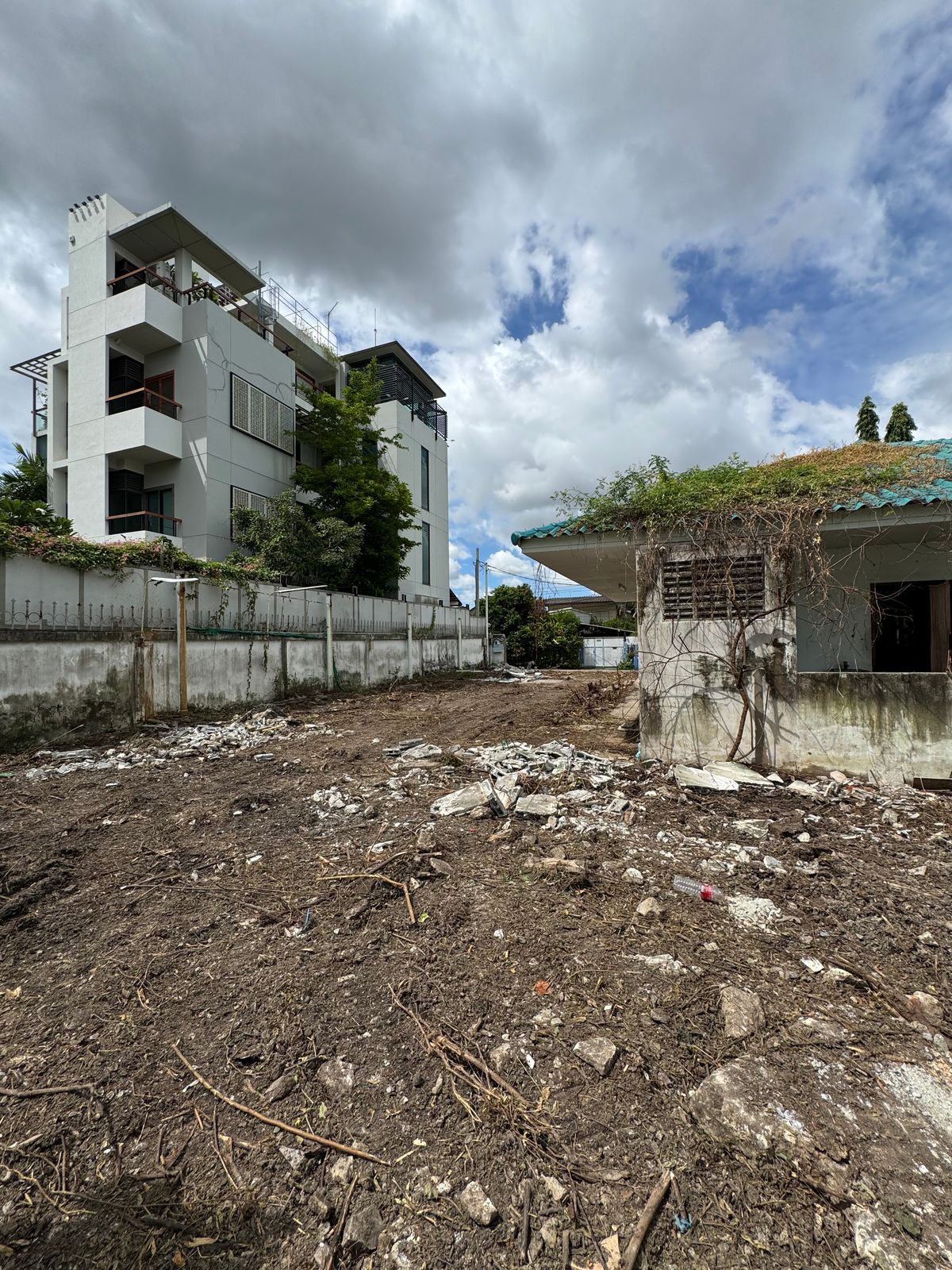  ที่ดินพร้อมอาคารโกดัง 198 ตร.วา ซอยลาซาล 32 ถนนสุขุมวิท 105 – รูปที่ 4