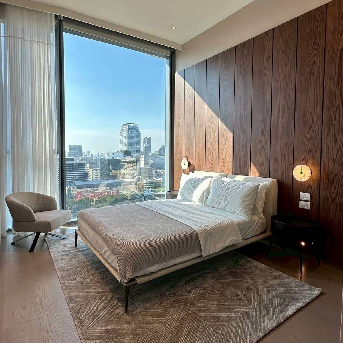  ♢ Prime Location ♢ ชั้น 20+ 154.59 ตร.ม. 2 ห้องนอน | ใกล้ Mercury Tower 110 ม., โรงเรียนมาแตร์เดอี 110 ม., Central ชิดลม 220 ม., BTS สถานีชิดลม 250 ม. – รูปที่ 2