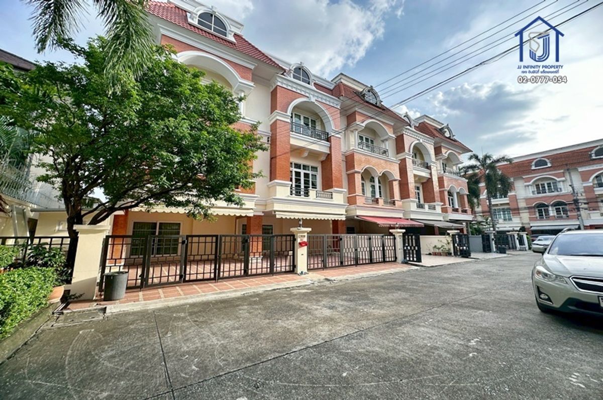 Sell 3.5 Townhome for sale, 55.2 square wah, Casa City Village, Lat Phrao Yothin, Phatthana 3, near Ram Inthra Expressway-At Narong Lang Rim Sell 3.5 Townhome for sale, 55.2 square wah, Casa City Village, Lat Phrao Yothin, Phatthana 3, near Ram Inthra Expressway-At Narong Lang Rim