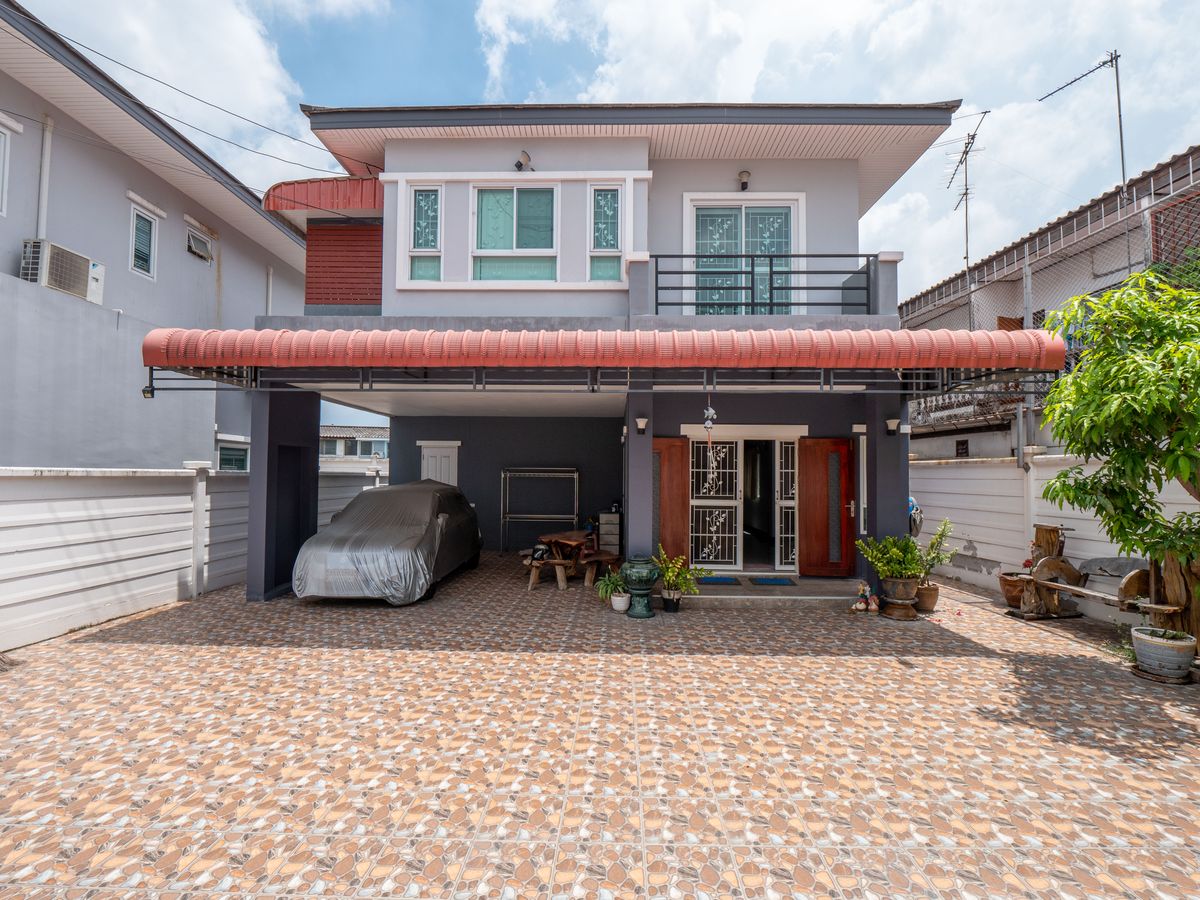 ขายบ้านเดี่ยว ดอนเมือง พร้อมอยู่ สภาพและราคาดีสุดๆ ขนาด 72.7 ตรว. พื้นที่ใช้สอยรวม 215 ตรม. 4 นอน 3 น้ำ 2 ครัว หมู่บ้านแสงไพฑูรย์ ซอยสรงประภา 14 ถนนสรงประภา สีกัน ดอนเมือง ลดจาก 7.5 ล้าน เหลือเพียง 6.39 ล้านบาทเท่านั้น ขายต่ำกว่าประเมิน ขายบ้านเดี่ยว ดอนเมือง พร้อมอยู่ สภาพและราคาดีสุดๆ ขนาด 72.7 ตรว. พื้นที่ใช้สอยรวม 215 ตรม. 4 นอน 3 น้ำ 2 ครัว หมู่บ้านแสงไพฑูรย์ ซอยสรงประภา 14 ถนนสรงประภา สีกัน ดอนเมือง ลดจาก 7.5 ล้าน เหลือเพียง 6.39 ล้านบาทเท่านั้น ขายต่ำกว่าประเมิน