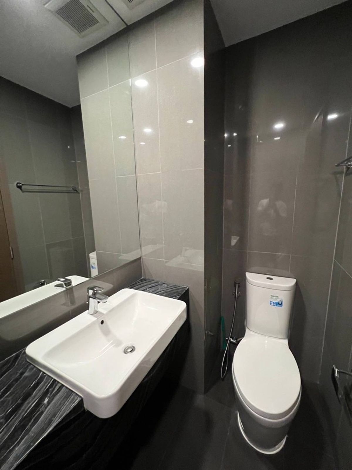 For Rent!! Ashton Chula - Silom Rent Price!! 22,000฿ per month❤️‍🔥Studio size 26 sq.m.Contract Aomam (agent) Tel./Line id : 0955871692 WhatsApp : +66 95 587 1692 – รูปที่ 4