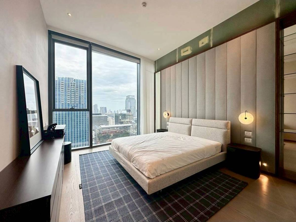  ♢ Prime Location ♢ ชั้น 20+ 154.59 ตร.ม. 2 ห้องนอน | ใกล้ Mercury Tower 110 ม., โรงเรียนมาแตร์เดอี 110 ม., Central ชิดลม 220 ม., BTS สถานีชิดลม 250 ม. – รูปที่ 3