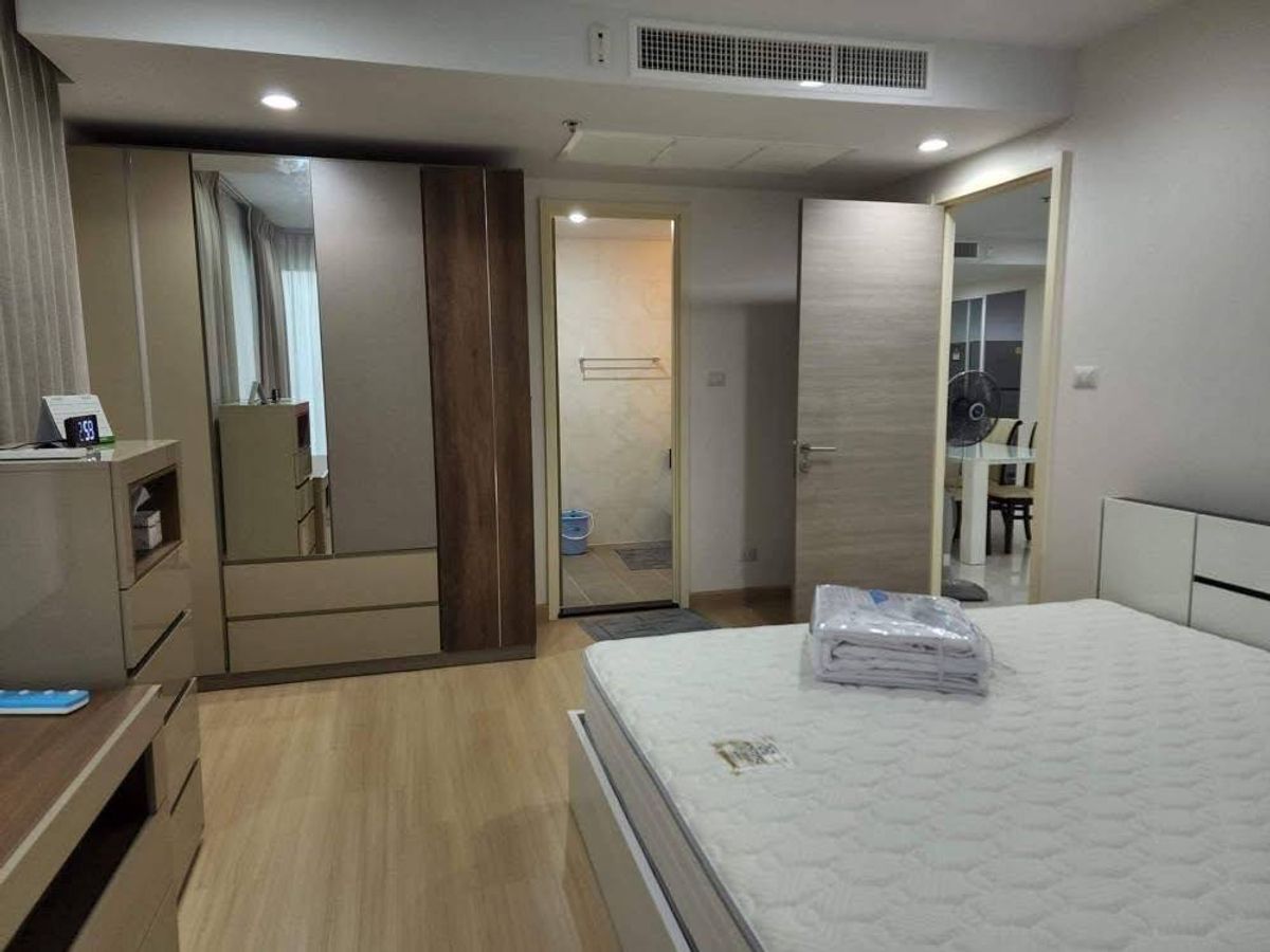 For Sell Supalai river place  ชั้นสูง ราคาพิเศษ