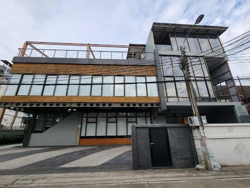  ♦ Rare Unit Office ♦ 3 ชั้น ขนาดที่ดิน 150.00 ตร.ว. พื้นที่ใช้สอย 700.00 ตร.ม. | 9 ห้องน้ำ 6 ที่จอดรถ | ใกล้ MRT กระทรวงสาธารณสุข