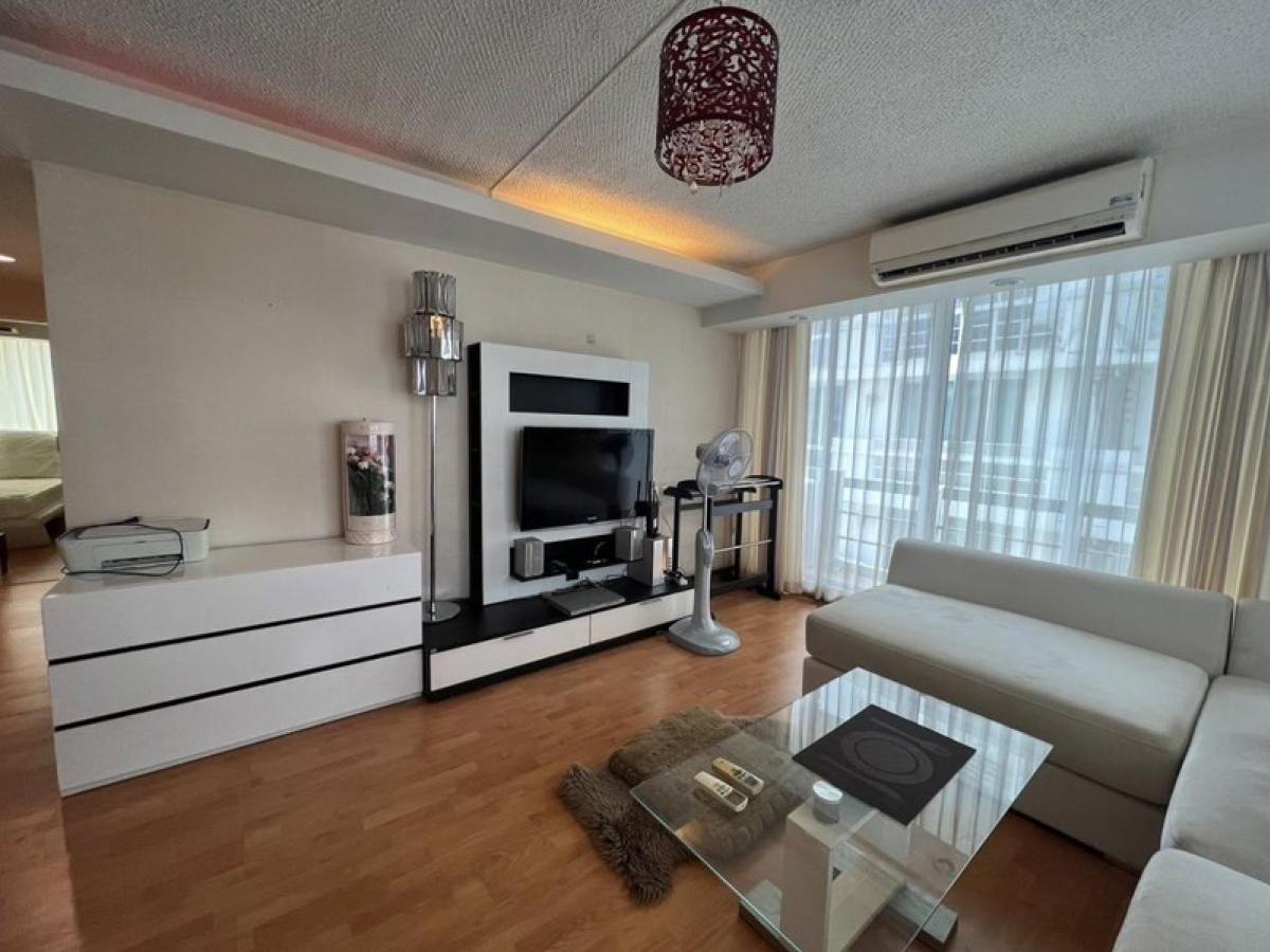 (A033742) The Waterford Condominium