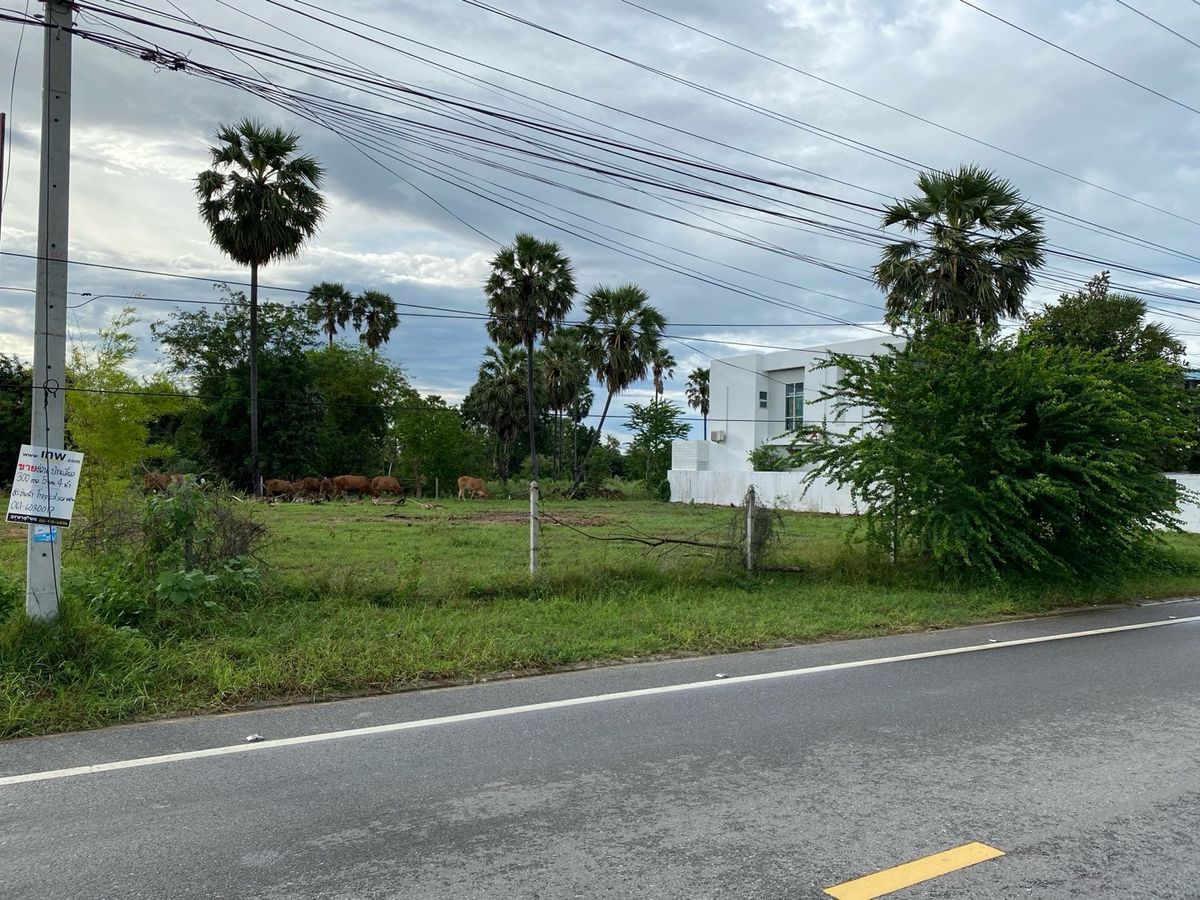 Land by the Pak Nam Pranburi in front of the sea – รูปที่ 3