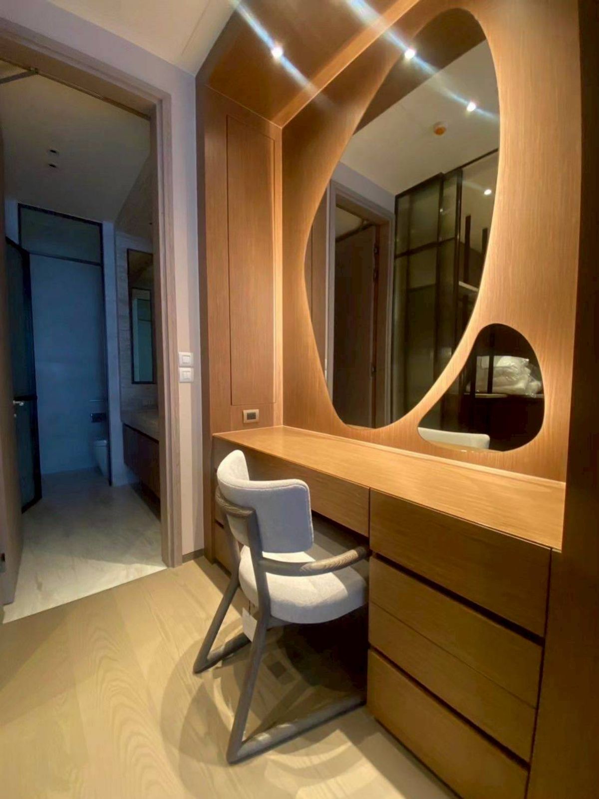  ♢ Modern Luxury ♢ ชั้น 05+ 83.61 ตร.ม. 1 ห้องนอน | ใกล้ Mercury Tower 110 ม., โรงเรียนมาแตร์เดอี 110 ม., Central ชิดลม 220 ม., BTS สถานีชิดลม 250 ม. – รูปที่ 3