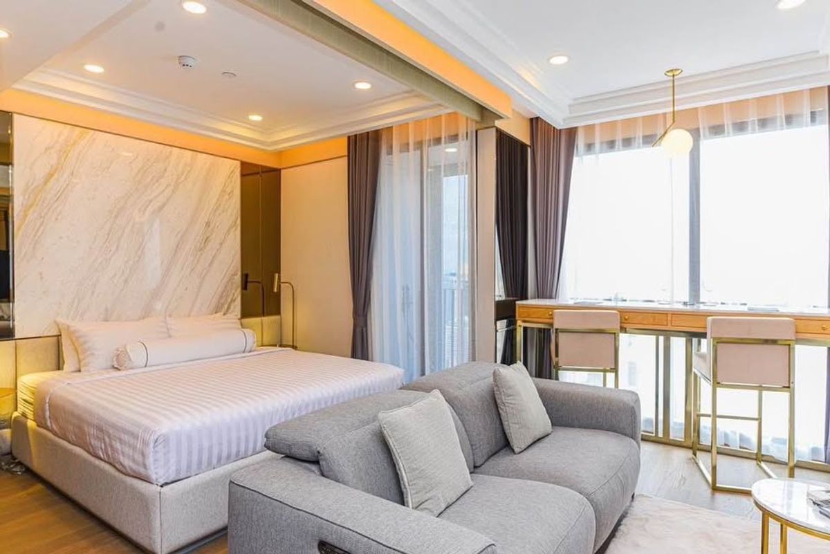 ให้เช่า Ashton Chula–Silom ตกแต่งเฟอร์และเครื่องใช้ไฟฟ้าครบ พร้อมวิวตึกสูงสาธร-สีลม ติด MRT สามย่าน - RW006556 – รูปที่ 3
