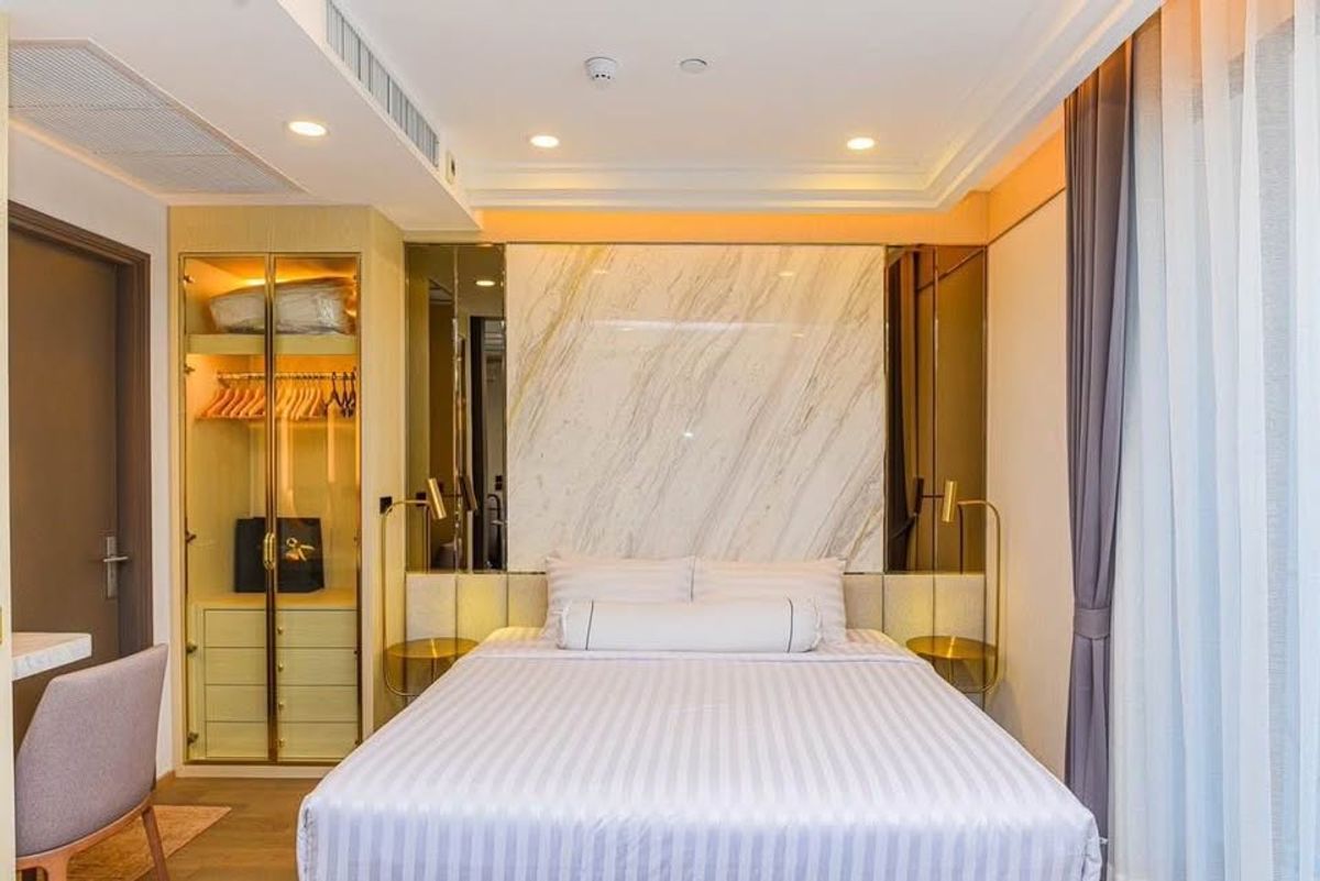 ให้เช่า Ashton Chula–Silom ตกแต่งเฟอร์และเครื่องใช้ไฟฟ้าครบ พร้อมวิวตึกสูงสาธร-สีลม ติด MRT สามย่าน - RW006556 – รูปที่ 2