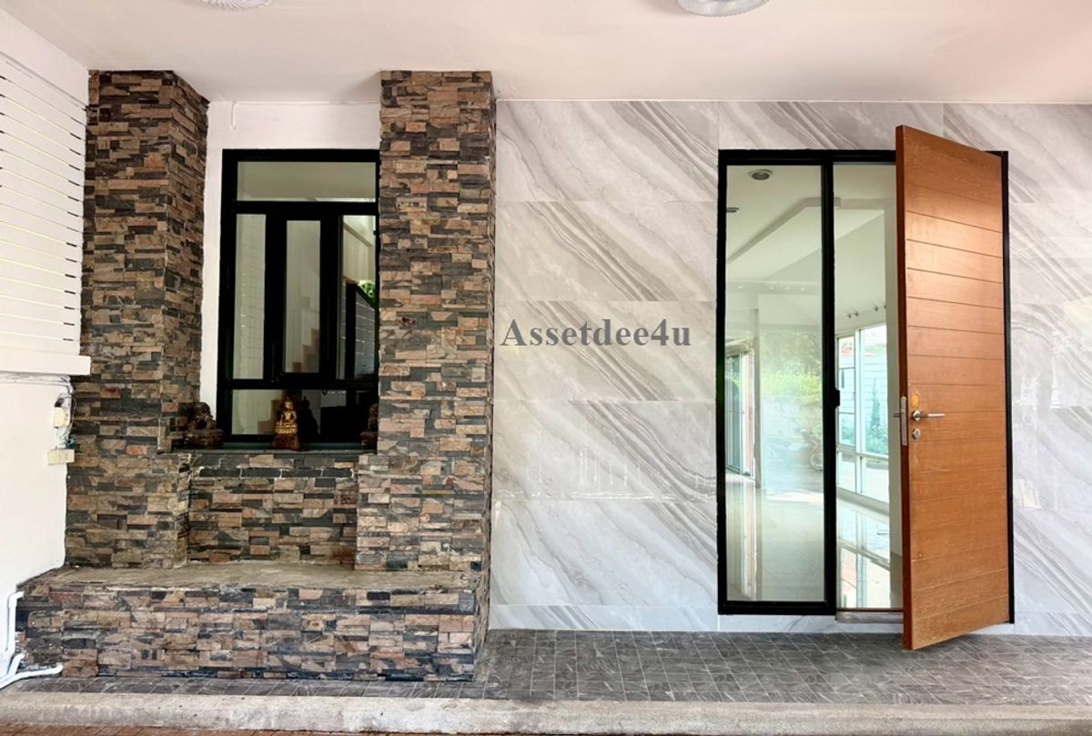 AT574 ให้เช่าทาวน์โฮม โฮมออฟฟิศ 3 ชั้นครึ่ง ทาวน์โฮม สรานนท์ ปากเกร็ด ที่จอดรถ 5 คัน ใกล้เซ็นทรัล แจ้งวัฒนะ – รูปที่ 2