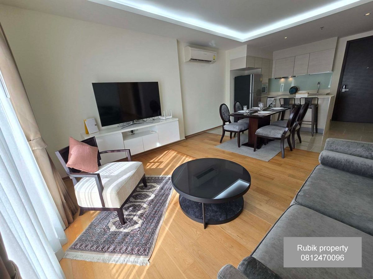 🌟 Ready to Move in - Newly Renovated Unit! 🌟H Sukhumvit 43 Condominium (RB884)