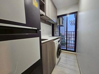 (A033749) Kensington Paholyothin 63