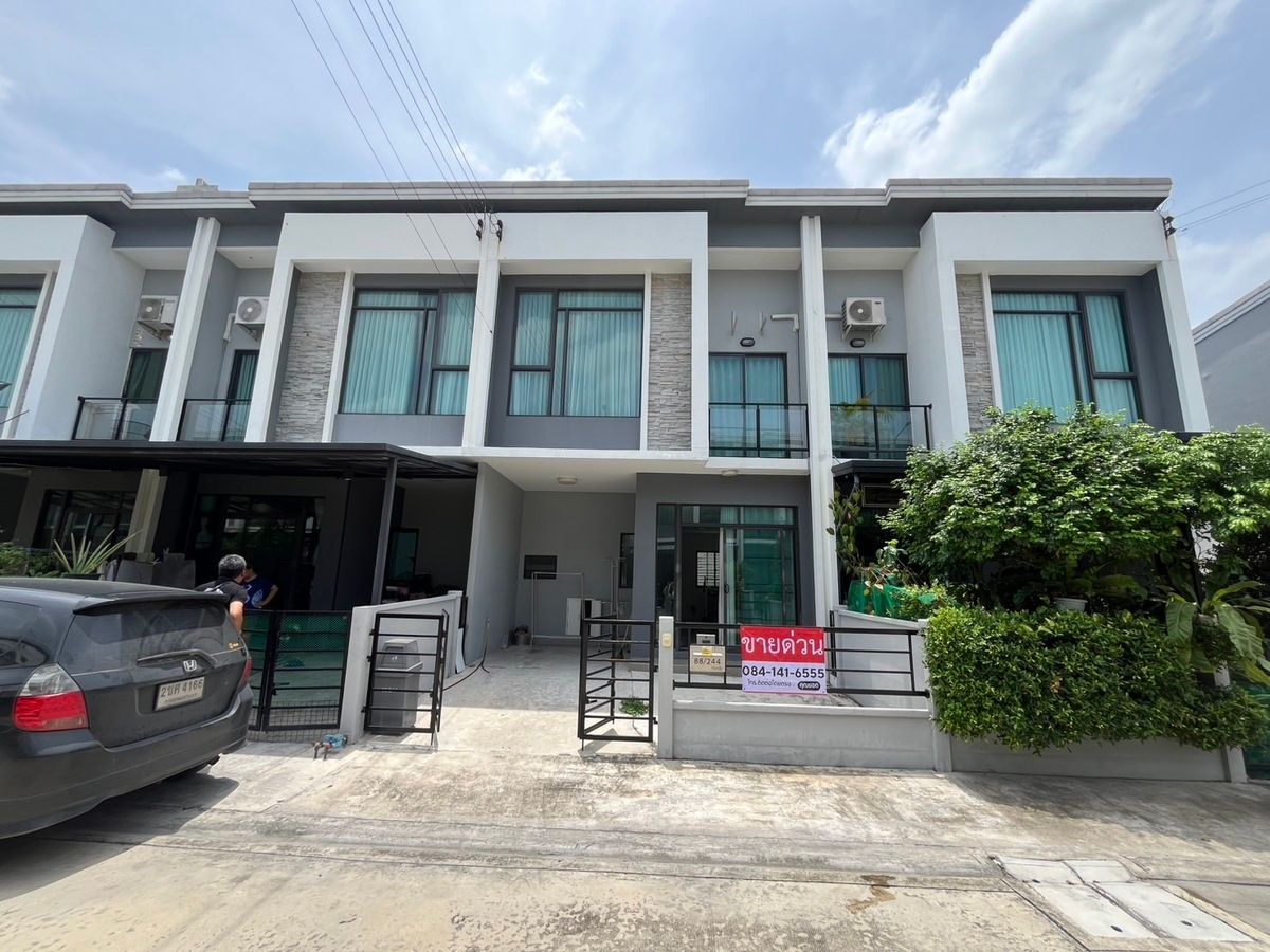 ขายด่วน! ทาวน์เฮ้าส์ 2 ชั้น แกรนด์ พลีโน สุขสวัสดิ์-พระราม 3 GRANDE PLENO Suksawat - Rama3 (โปรโมชั่นราคาถูก! ลดพิเศษเหลือ 2,800,000 บาท ) ขายด่วน! ทาวน์เฮ้าส์ 2 ชั้น แกรนด์ พลีโน สุขสวัสดิ์-พระราม 3 GRANDE PLENO Suksawat - Rama3 (โปรโมชั่นราคาถูก! ลดพิเศษเหลือ 2,800,000 บาท )
