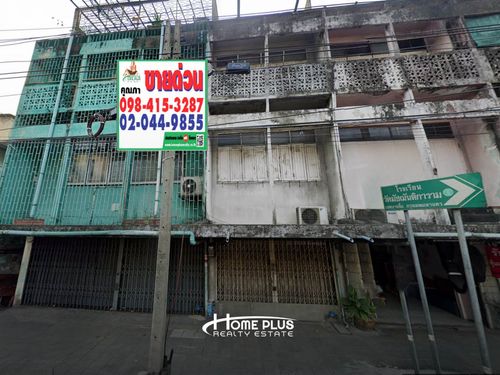 (After the corner) 4 -story commercial building on Wongsawang Road  Near Big C Wongsawa, investment