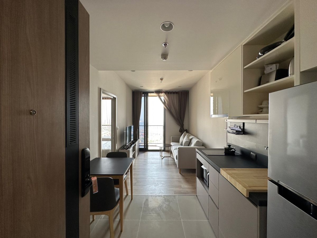 🚪OKA HAUS 🛏️ห้องสวย ✨มีหลายห้อง 🌐 ทำเลดี📍ชั้นสูง 🌤️วิวสวย 🛋️เฟอร์นิเจอร์ครบ 📺เครื่องใช้ไฟฟ้าครบ (ราคาพิเศษ)