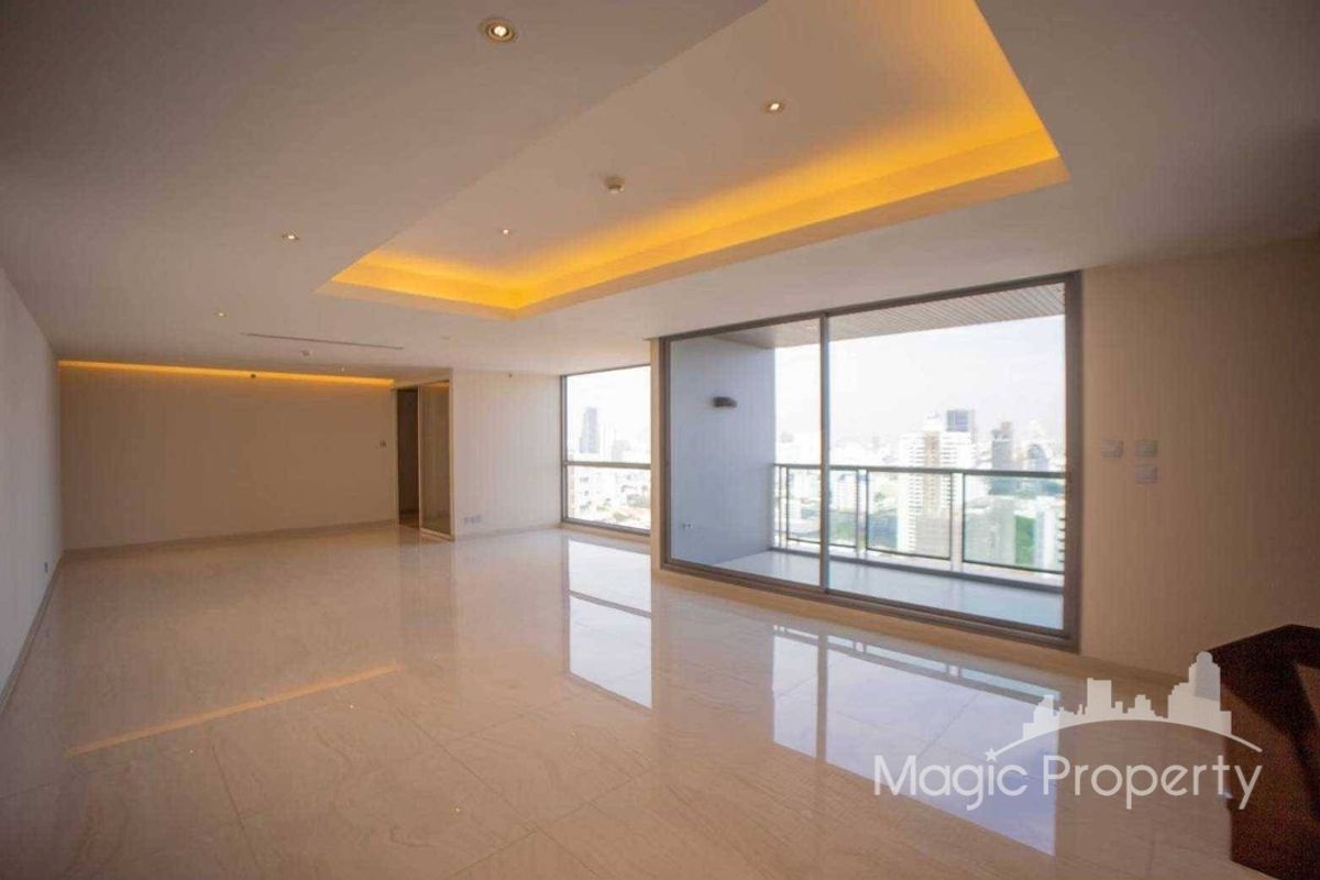 Duplex 3 Bedroom For Sale in H Sukhumvit 43 Condominium, Khlong Tan Nuea, Watthana, Bangkok Duplex 3 Bedroom For Sale in H Sukhumvit 43 Condominium, Khlong Tan Nuea, Watthana, Bangkok