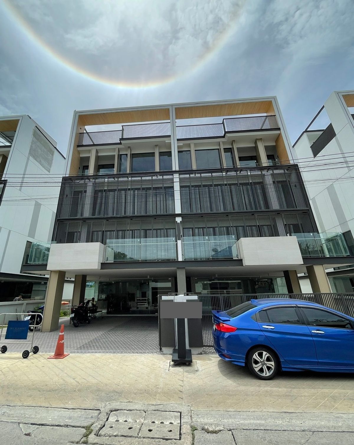 Rent Home Office, Rama 9, near The Nine with private elevator. Rent Home Office, Rama 9, near The Nine with private elevator.