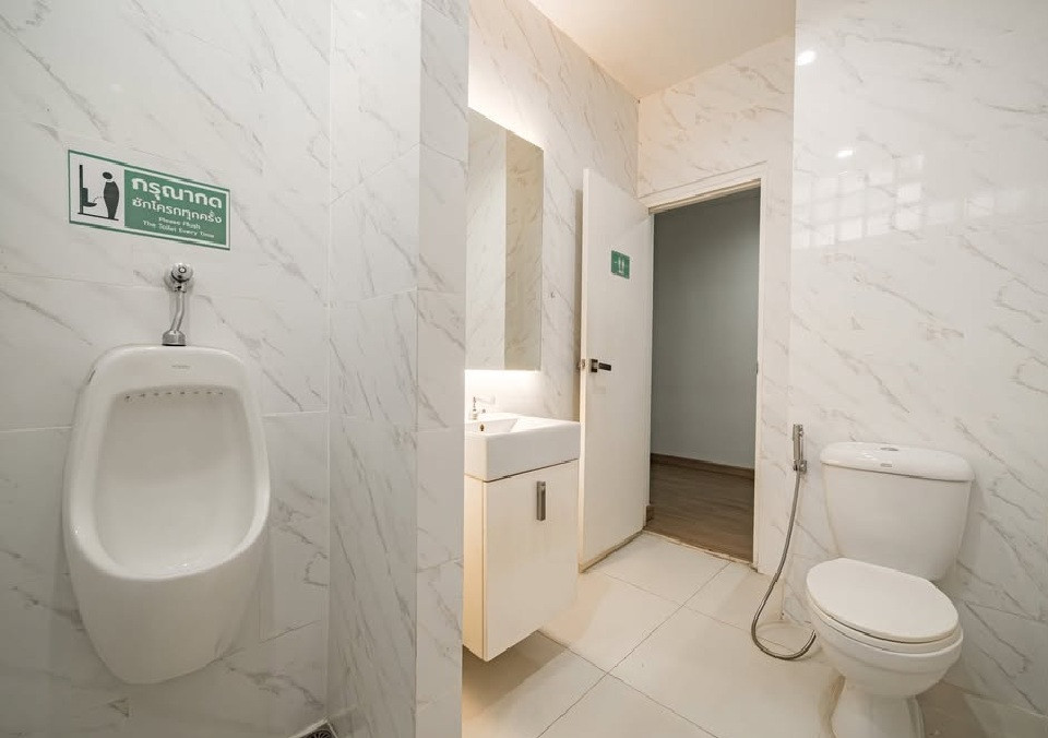 For Rent ให้เช่า อาคารสำนักงาน 3 ชั้น / ทำเล ลาดพร้าว / ซอยลาดพร้าว 8 / พื้นที่ดิน 184 ตารางวา / พื้นที่ใช้สอยกว่า 500 ตารางเมตร / อาคารมีแอร์ / ตกแต่งเป็น Office / จอดรถมากกว่า 10 คัน / เหมาะหลากหลายธุรกิจ จดบริษัทได้ – รูปที่ 4