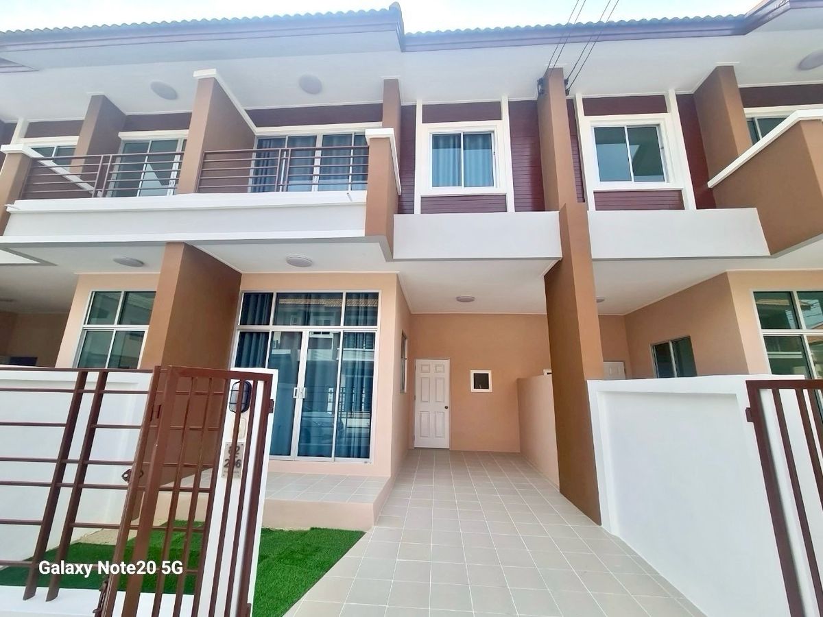 2 -story townhome, 1 hand, but the price of 2nd hand #100% loan, Lam Luk Ka Rangsit, Pathum Thani 2 -story townhome, 1 hand, but the price of 2nd hand #100% loan, Lam Luk Ka Rangsit, Pathum Thani
