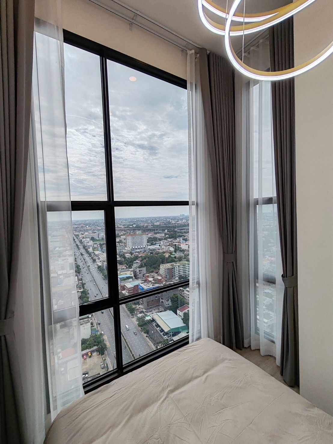 🛋️☁️Duplex ชั้น27 พร้อมอยู่🌷ห้องสวยมาก – รูปที่ 4