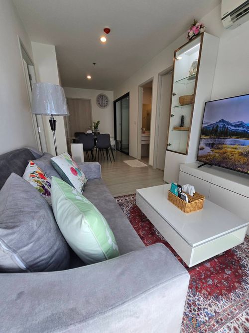 ลดไป 4 แสนกว่า ขายด่วน ห้อง 2 beds Life Asoke ชั้นสูง ตกแต่งใหม่ไม่เคยอยู่ 