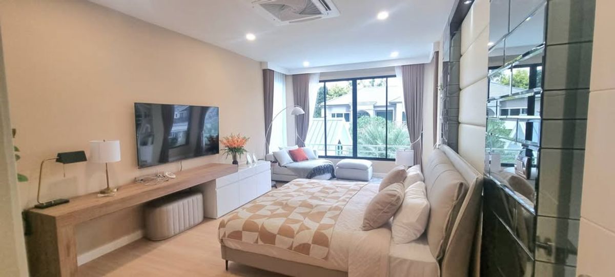 ขาย/เช่า บ้านเดี่ยว Luxurious Modern บนถนนลาดกระบัง  – รูปที่ 4
