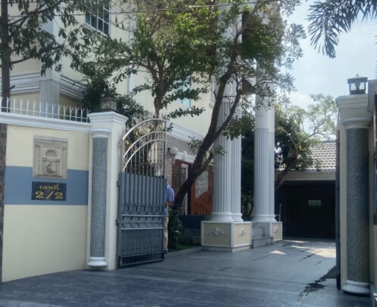 Roman style house for sale, 2 floors 78 sq. Ram Inthra 65
