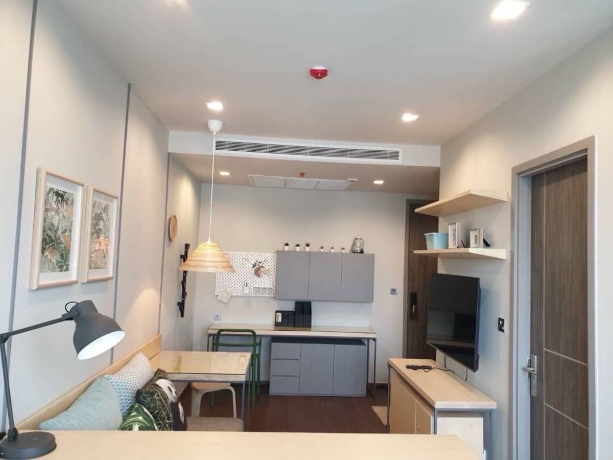 Sale with tenant, studio room, 30 sq m., beautiful decorated room, Ideo Q Victory, next to BTS Victory Monument, call 062-339-3663 Sale with tenant, studio room, 30 sq m., beautiful decorated room, Ideo Q Victory, next to BTS Victory Monument, call 062-339-3663