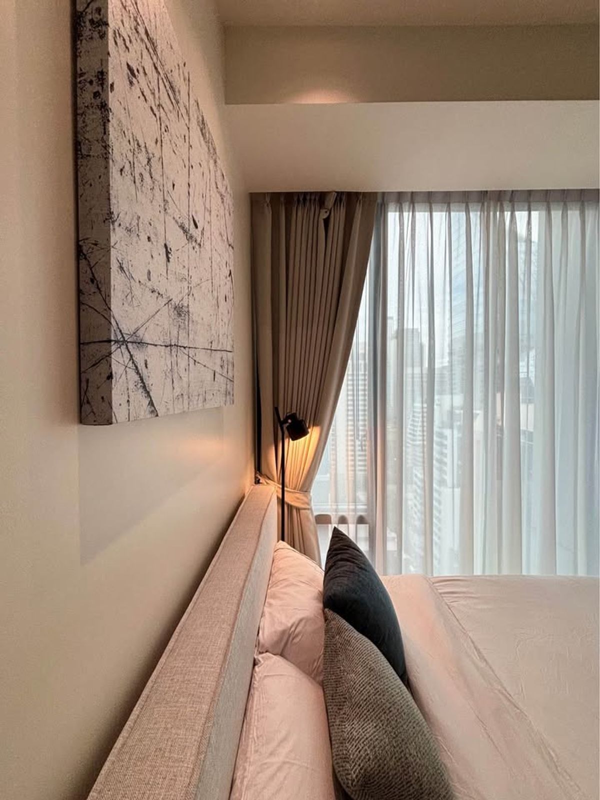 28 CHIDLOM ให้เช่าห้องมุมแต่งสวยแบบ 2 ห้องนอน 2 ห้องน้ำ ชั้น 15  – รูปที่ 3